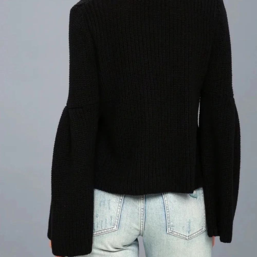 Free People Black Damsel Bell Sleeve Knit Sweater Size Medium